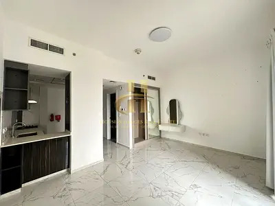 Spacious Studio | Flexible Cheques | Upgraded