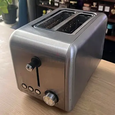 Frigidaire Bread Toaster