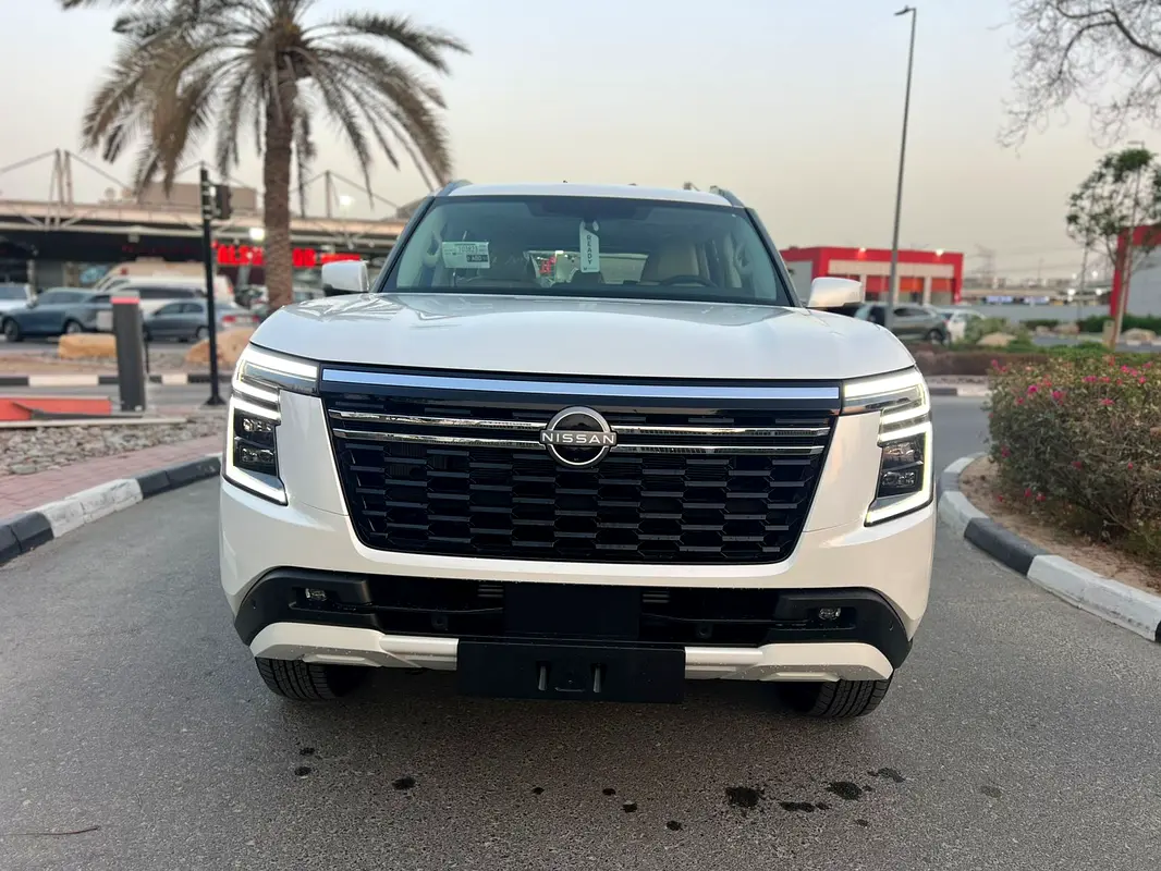 Nissan Patrol 2026 — photo 1 of 11