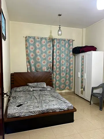 Furnished 1 bedroom available for family sharing