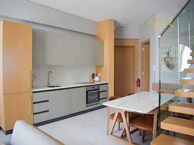 Vacant | Loft | Multiple Cheques | Creek View