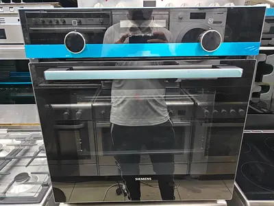 Siemens Built-In Oven in excellent condition