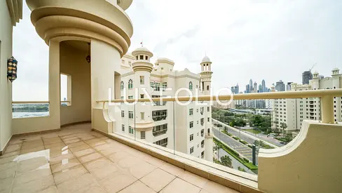 Sea view | Penthouse level | Vacant now