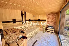 Private Outdoor Sauna | Renovated | Rare