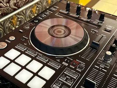 Pioneer DDJ RX - 4 Channel Professional DJ Controller ( box  cable ). Call