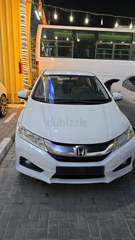 HONDA CITY 2015 GCC TOP MODEL WITH SPORTS MODE AND PEDAL SHIFTER AND CRUISE CONTROL MODE. FULL WORKI