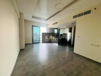 Open View | Bright Apartment | Mid Floor
