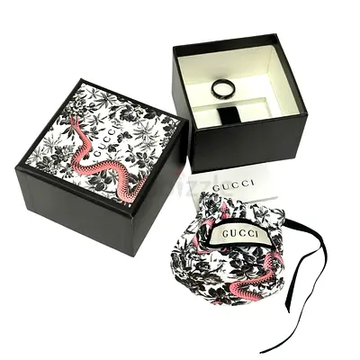 Gucci 18k Yellow Gold Icon Band Ring with Synthetic Enamel and 18kt Yellow Gold - Size small