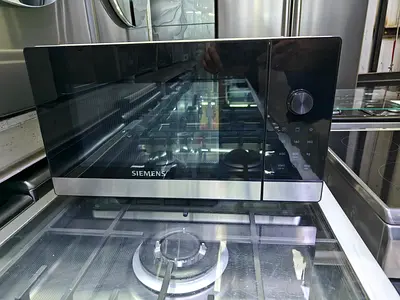 Siemens Microwave Oven built in excellent condition