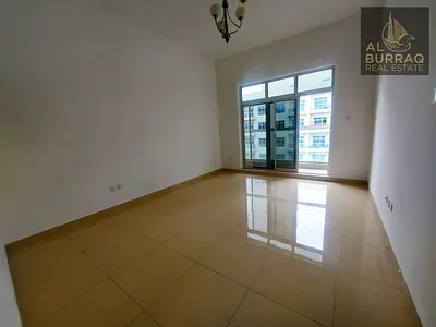 Unfurnished / Vacant / Prime Location