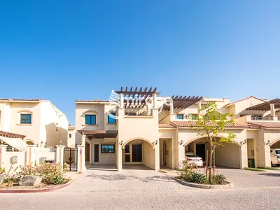 Spacious 3BR TH |Full Facilities |Prime Location