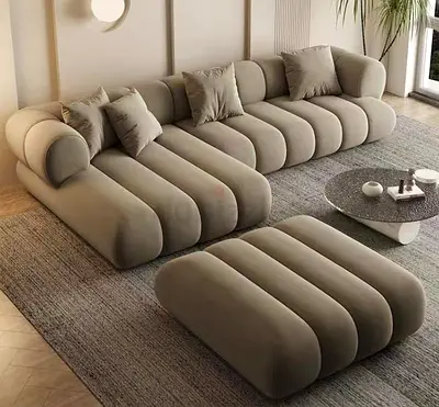 Royal Velvet Sofa – كنبة مخمل ملكي