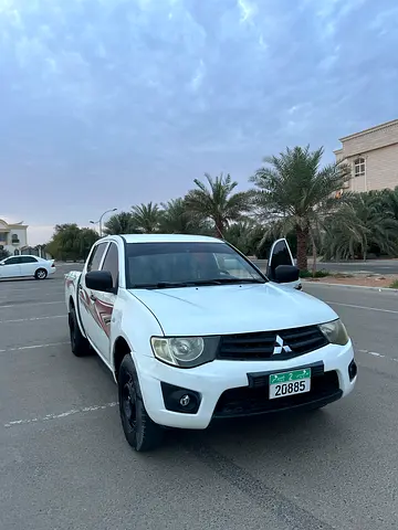 للبيع ميتسوبيشي L200 بيك أب (غمارتين) بحالة ممتازة