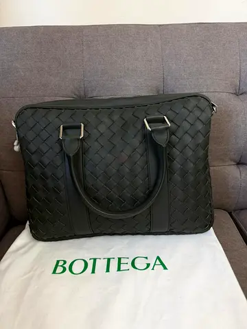 Bottega Veneta Briefcase in Intrecciato Calfskin Green