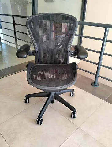 Hermanmiller aeron chair