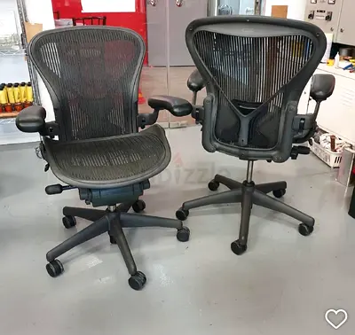 Herman miller Aeron size B fully loaded