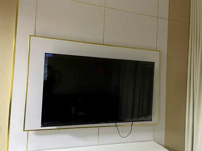 Flat panel LED TV - good working condition