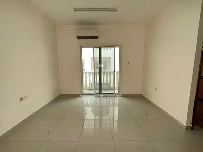 Amazing offer 1bhk with balcony Bulding on the main road side price 36k