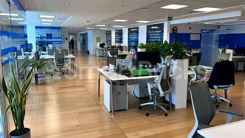 Combined Office | Spacious Layout | Chiller Free