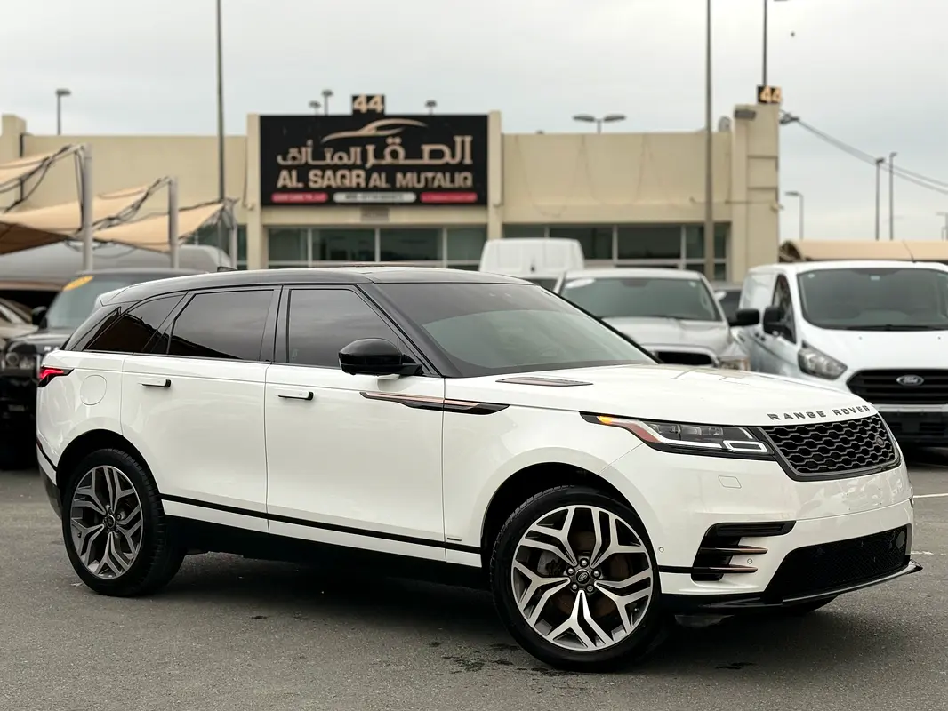 Land Rover Range Rover Velar 2020 — photo 1 of 16