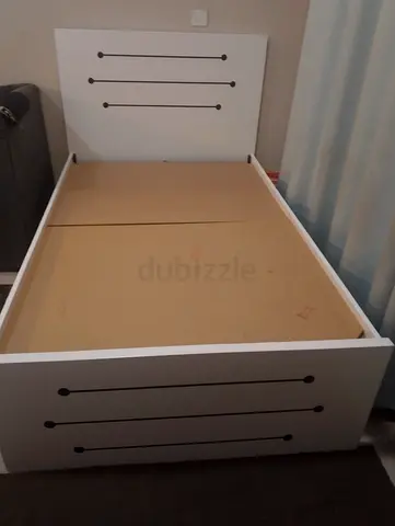 120 by 190 bed frame for sale