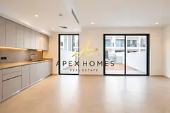 Stunning 3-Bedroom Townhouse | Prime Location