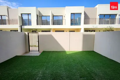 Prime Location| Near Pool And Club House| Rented