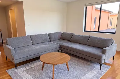 Excellent Condition elm andes corner sofa