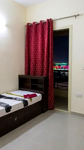 Balcony Room for Men with inbuilt Cup Board | Barsha near MOE