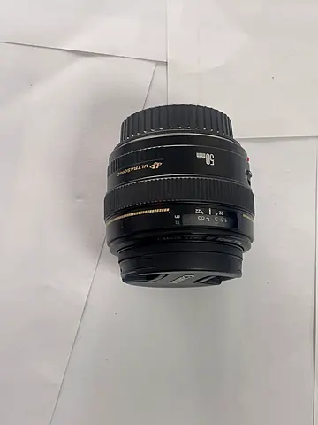 Canon EF 50mm f/1.4 USM Lens