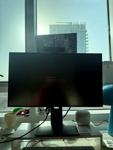 Selling my Dell UltraSharp U2520D 25 QHD (2560x1440) USB-C Monitor