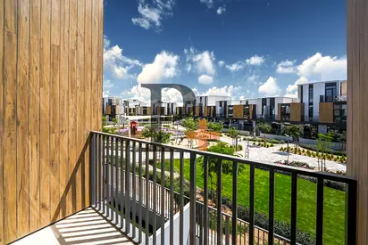 Exclusive Corner 4 Bed | G+2 | Balcony Overlooking Greenery | Rare Family Home