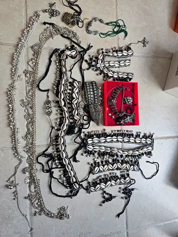 Antique jewellery set for sale