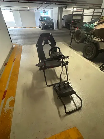 G Lite Steering and racing seat for sale