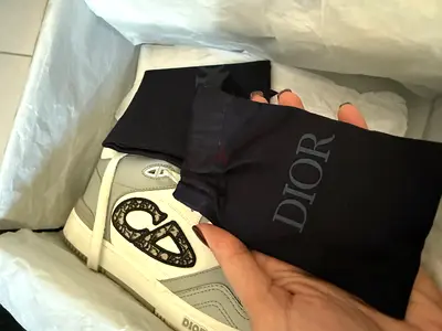 Dior sneakers size 40 excellent condition