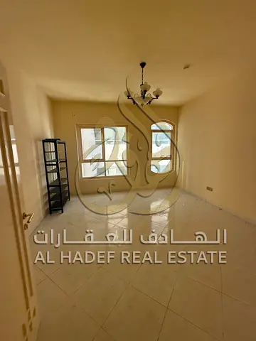 شقة 4 غرف وصالة للإيجار السنوي في الشارقة المجاز 3 | غرفة خادمة | 4 حمامات | صالة كبيرة | تكييف على المالك | جيم ومسبح | جاكوزي وساونا | باركنج مجاني