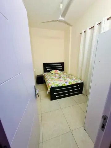 Private room for single working lady in Al Qusais, Damascus street