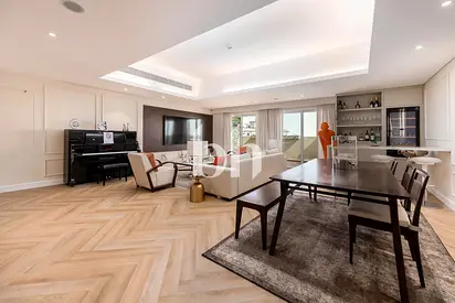 Golf Course View | Fully Upgraded | Closed Kitchen