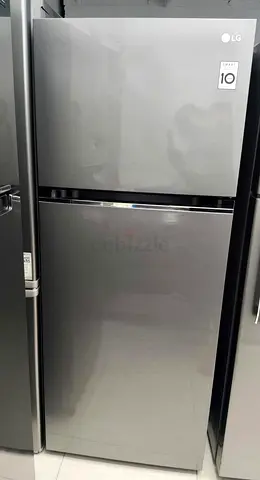 Lg Sleek and Spacious Refrigerator for Sale