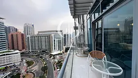 LUXURIOUS || AC WIFI FREE || NEGOTIABLE