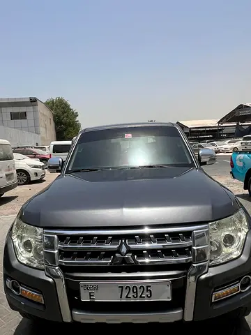 Mitusibishi Pajero 2015