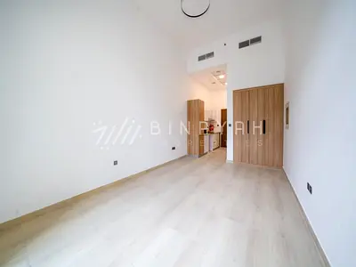 Spacious Studio | Vacant | Balcony