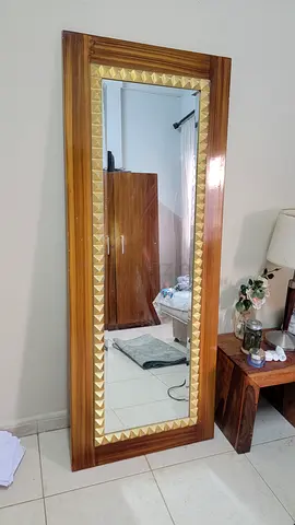 🔥 Modern Full-Length Mirror – Elegant Design – Reduced Price AED 75