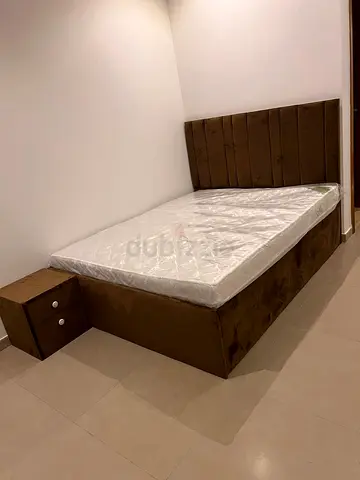 Brand new Queen size bed including mattress good Quality Queen bed storage for sale