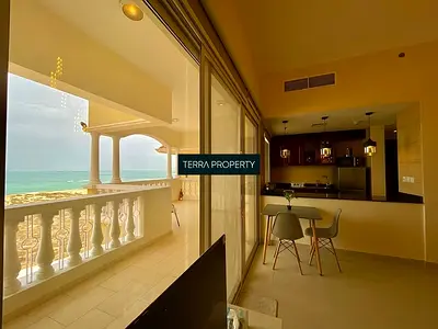 Move in to a Breath Taking Sea View Home!