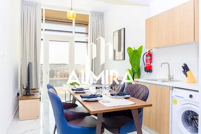 Furnished | Cozy Home | Modern | Vacant
