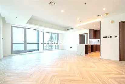 Fully Upgraded | Incredible Views | 1095 sq.ft