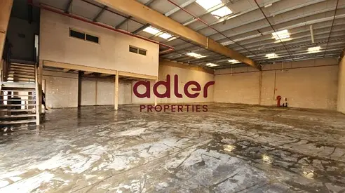 UNLOCK YOUR BUSINESS POTENTIAL WITH THIS PREMIUM WAREHOUSE | SPACIOUS LAYOUT WITH HIGH CEILINGS | LOCATED IN A PRIME INDUSTRIAL AREA