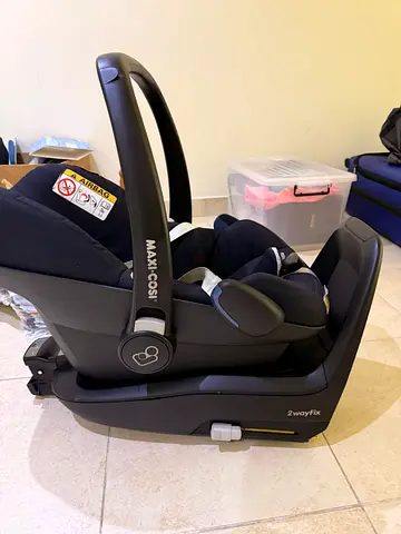 Maxi-Cosi Infant Car Seat for Safe Travels AED 115