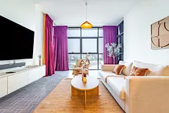 Spacious 1BR | Rooftop Pool | Canal | Utilities Included